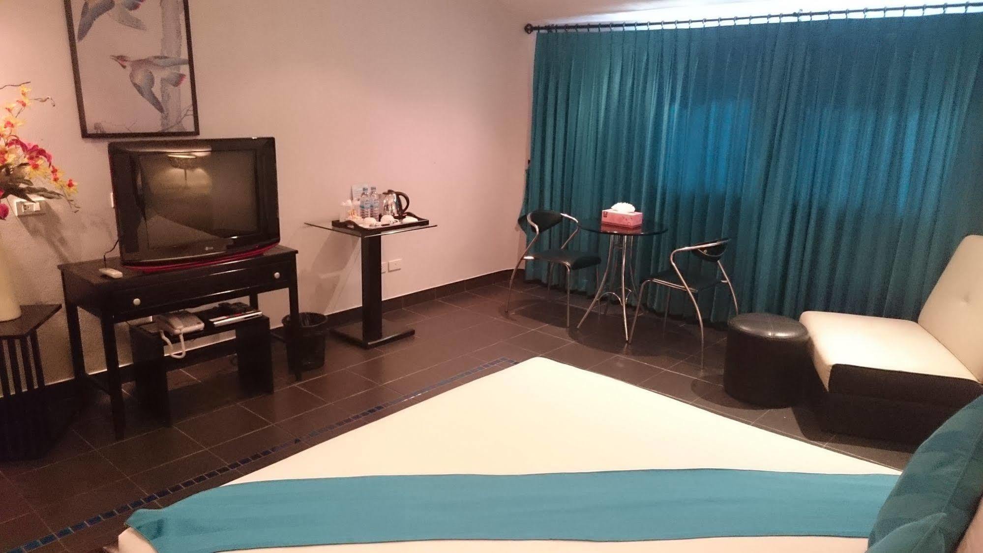 The Venue Hotel 2*